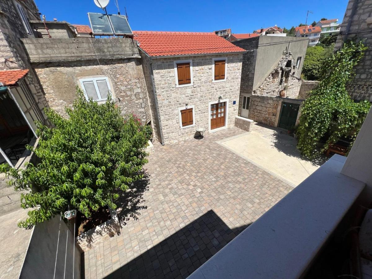 Villa House Tia Vrboska Esterno foto