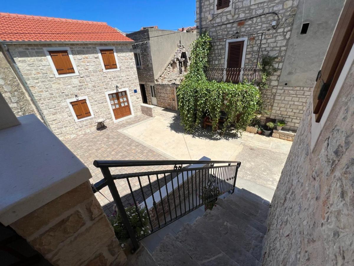 Villa House Tia Vrboska Esterno foto